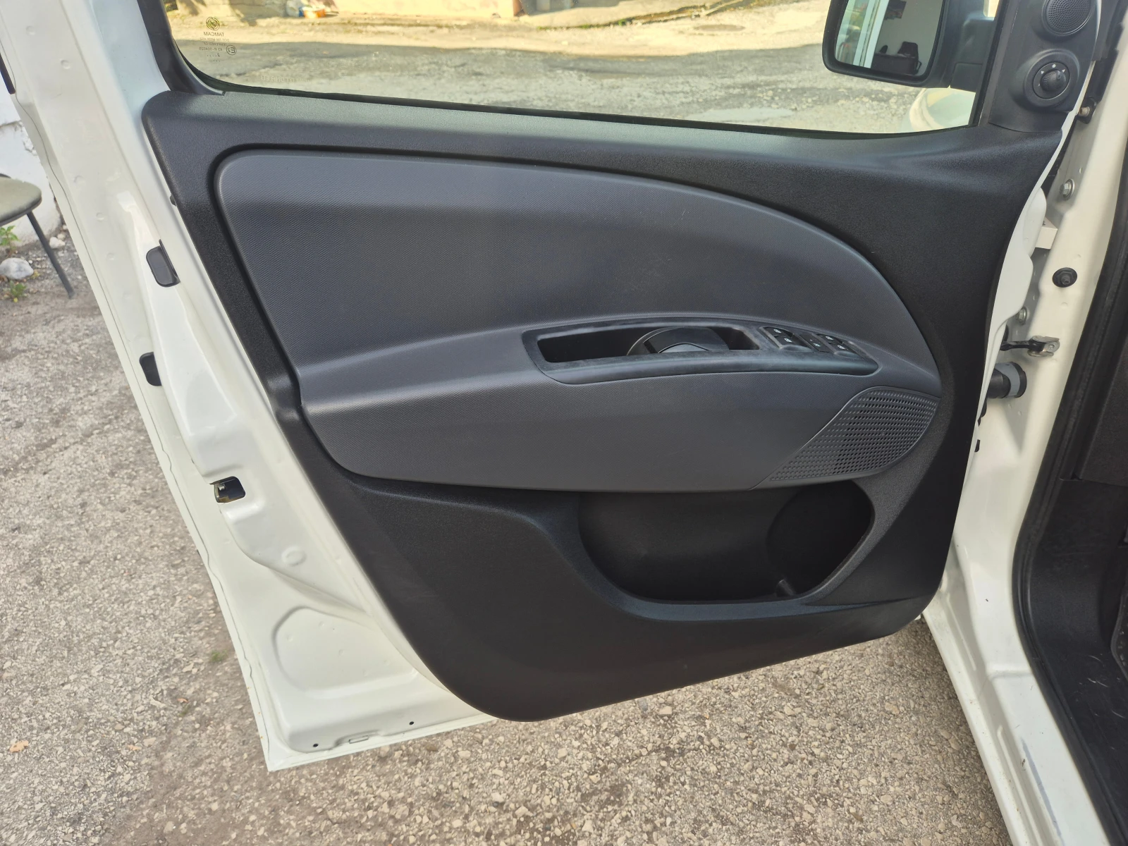Fiat Doblo 1.6JTD 105КС ITALY TOP, снимка 9 - Автомобили и джипове - 54857676