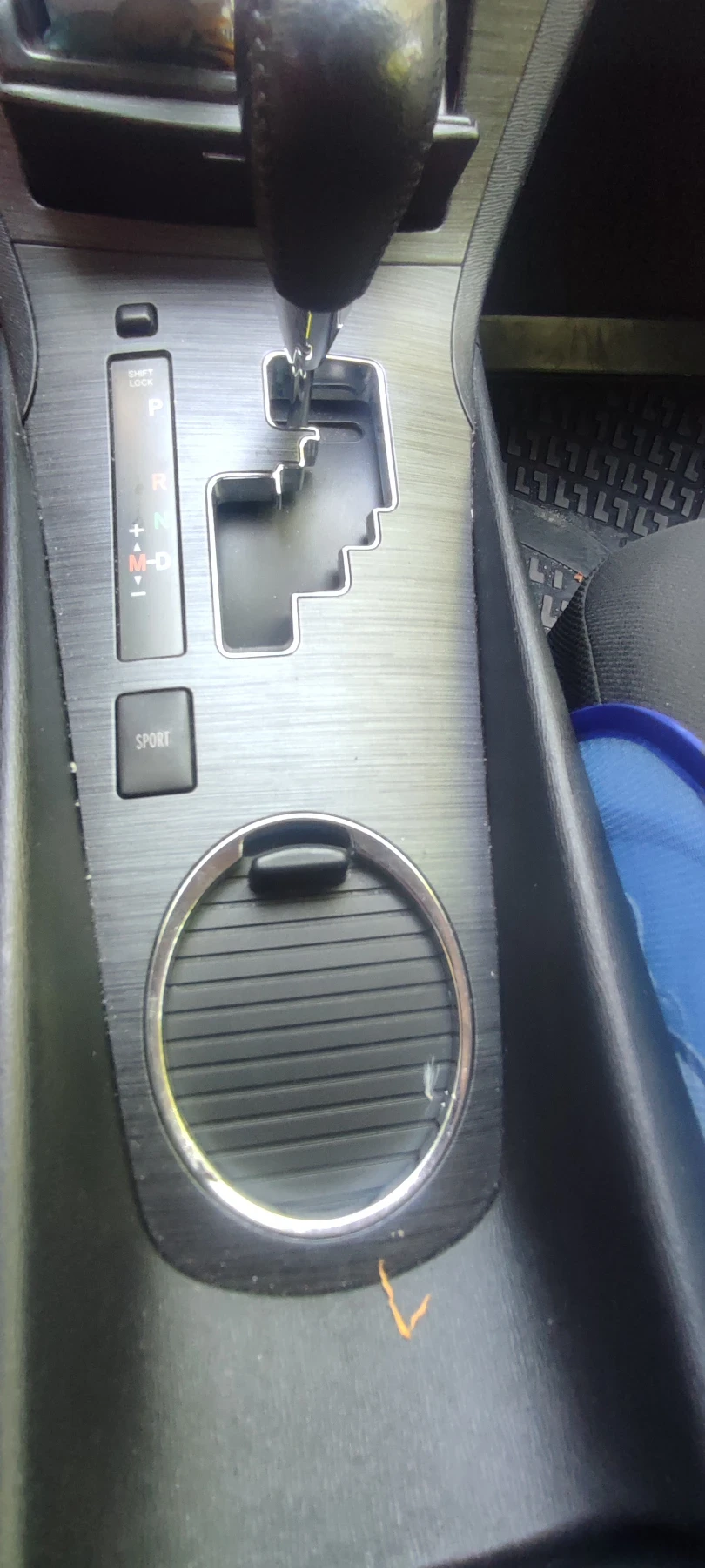 Toyota Avensis, снимка 11 - Автомобили и джипове - 55054838