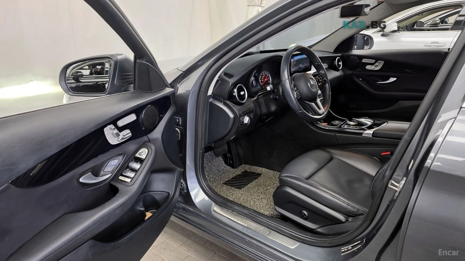 Mercedes-Benz C 200 КОЖА* НАВИ* КАМЕРА, снимка 8 - Автомобили и джипове - 55286184