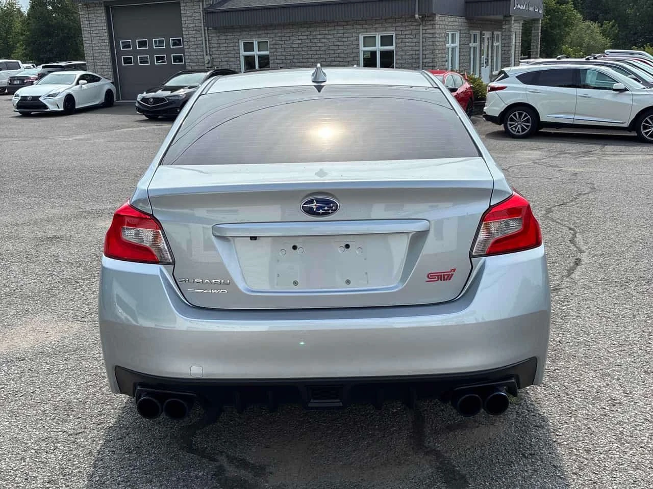 Subaru WRX  STI / CAMERA / CARFAX / АВТОКРЕДИТ, снимка 4 - Автомобили и джипове - 55595000