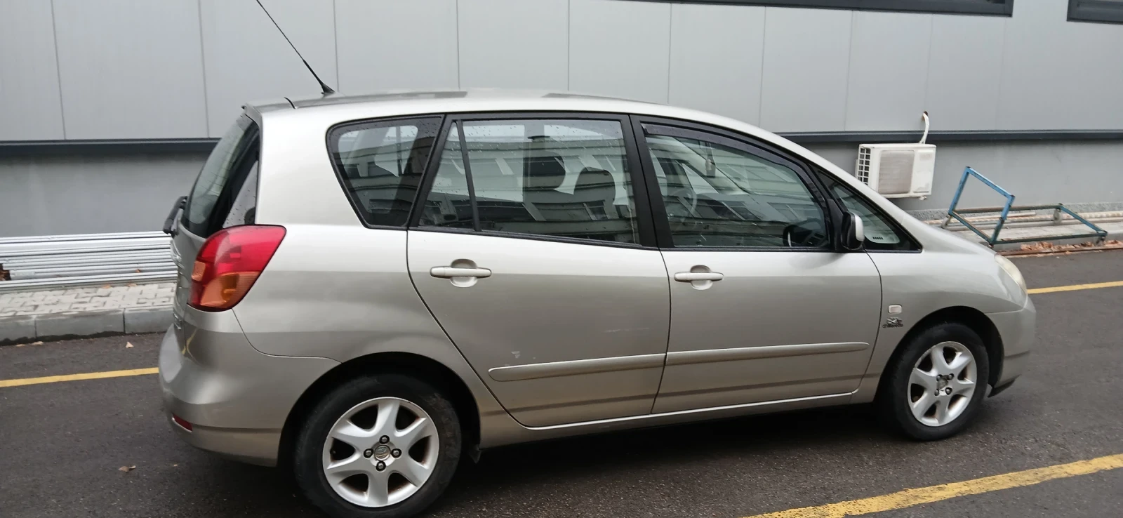Toyota Verso, снимка 4 - Автомобили и джипове - 55808525
