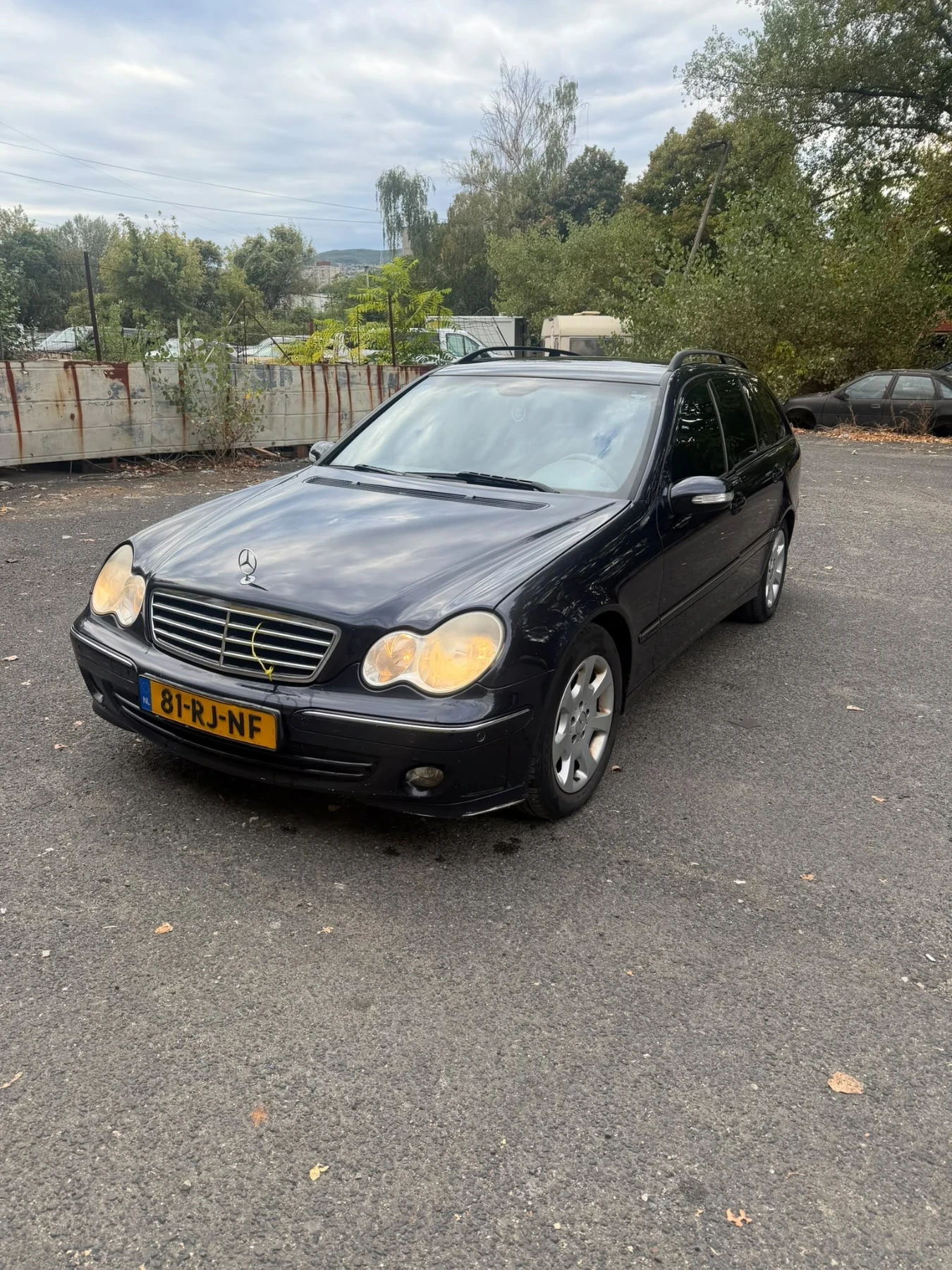 Mercedes-Benz 220 2.2D, снимка 16 - Автомобили и джипове - 56185561