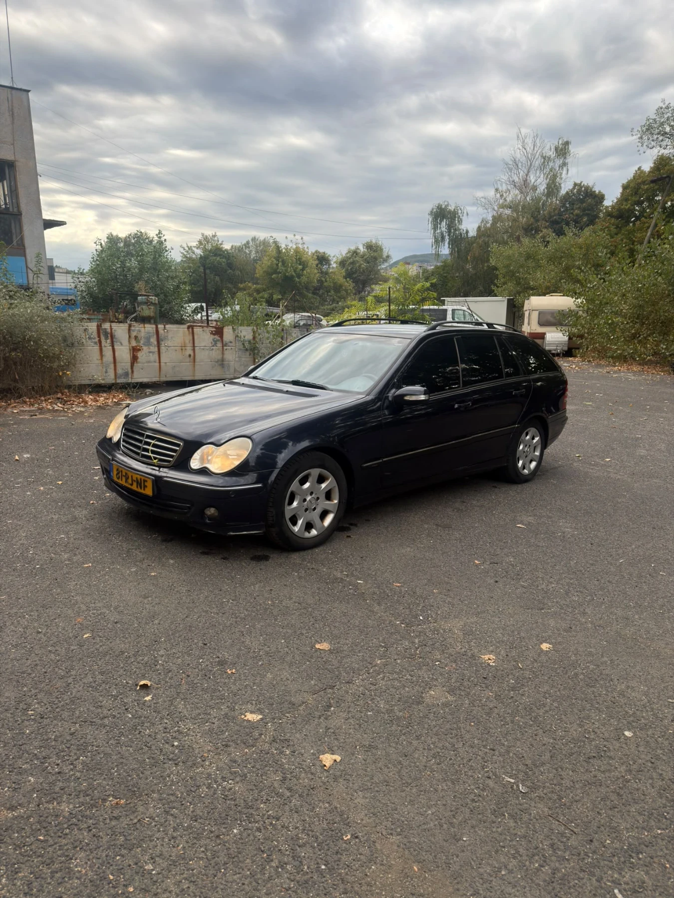 Mercedes-Benz 220 2.2D, снимка 8 - Автомобили и джипове - 56185561