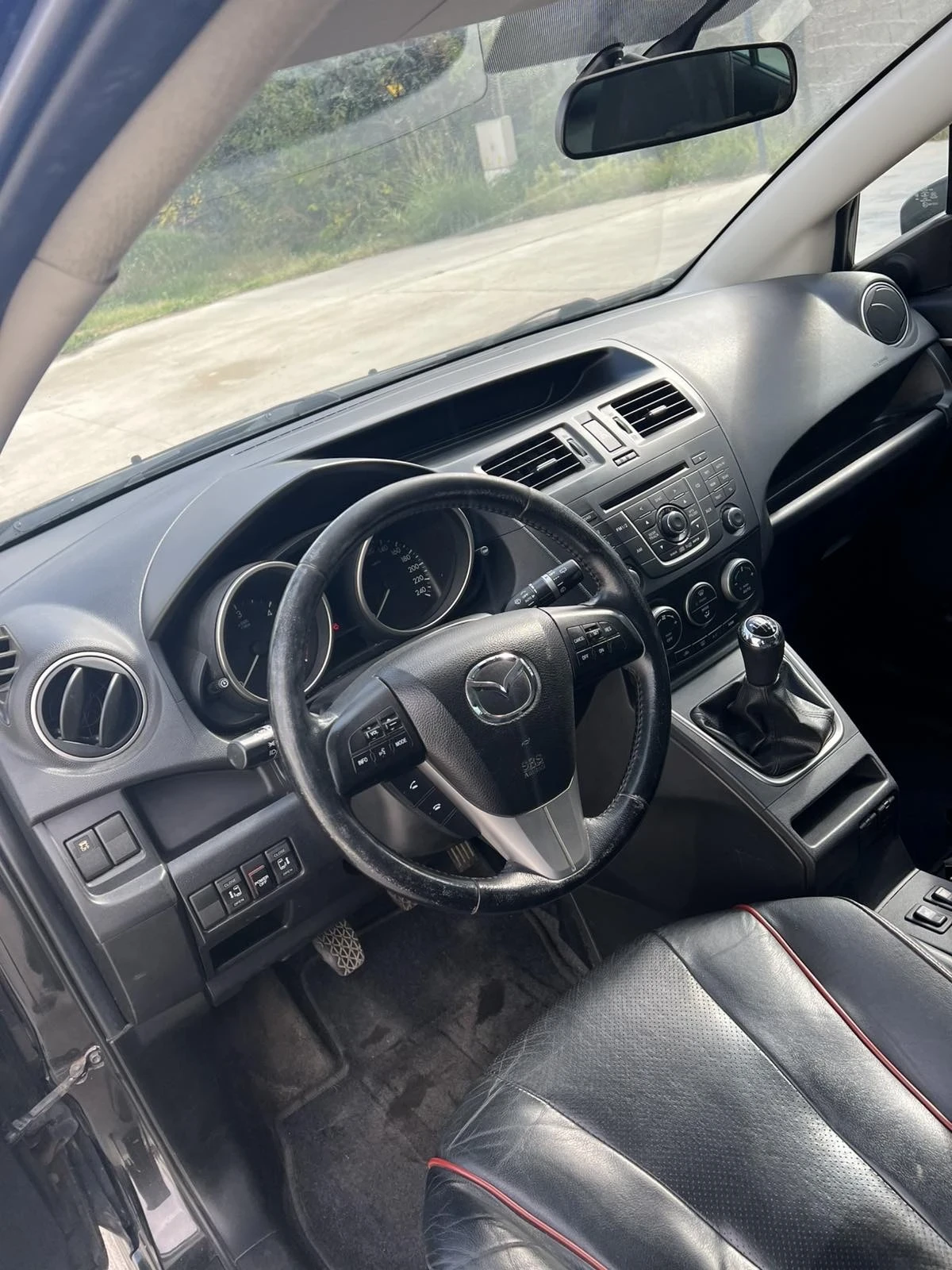 Mazda 5 1.6HDI, снимка 10 - Автомобили и джипове - 56541202