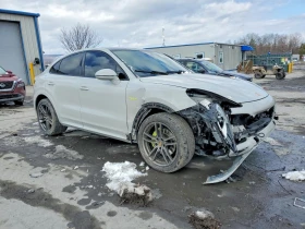 Porsche Cayenne E Hybrid Coupe, снимка 4