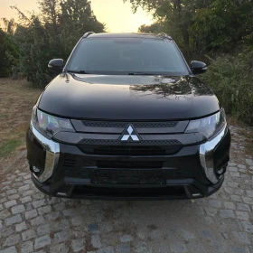 Mitsubishi Outlander 3.0L, 4x4, Limited, 7 места, снимка 3