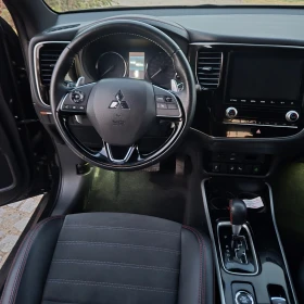 Mitsubishi Outlander 3.0L, 4x4, Limited, 7 места, снимка 13