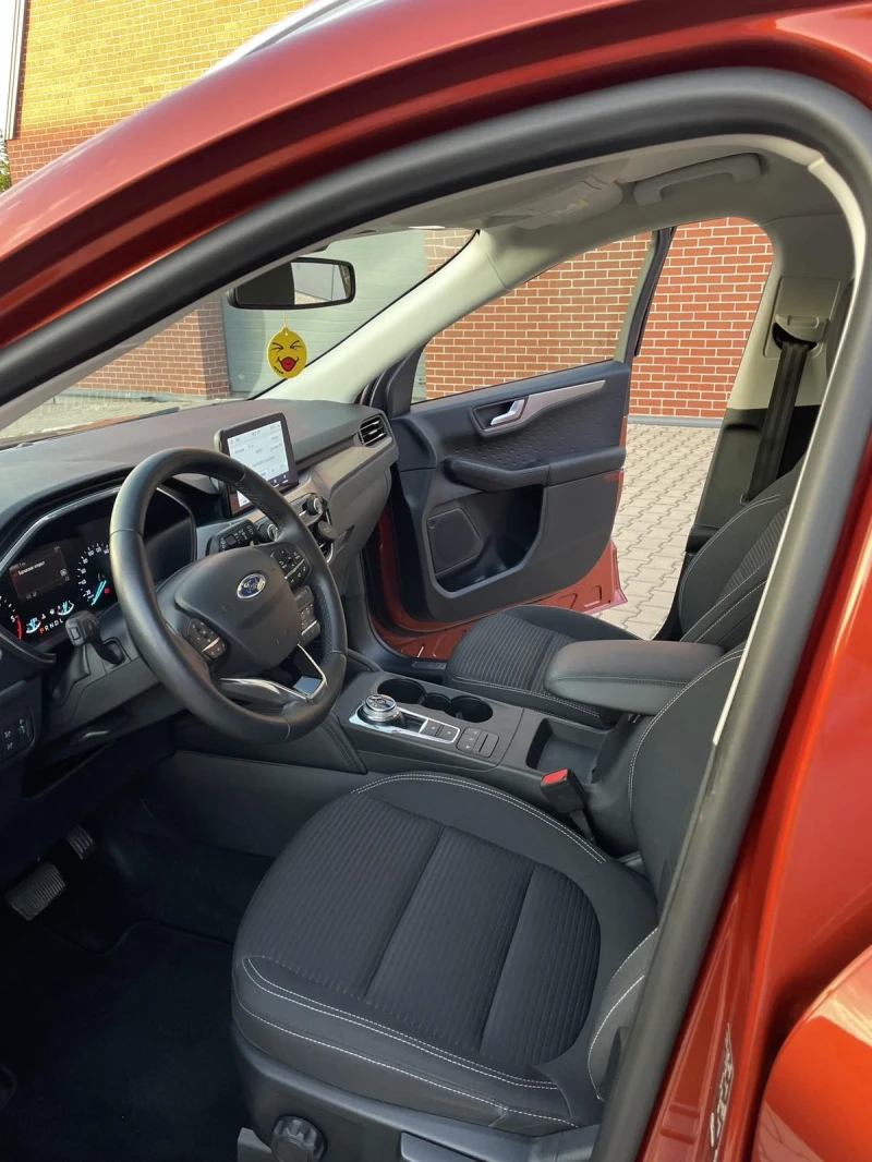 Ford Kuga 1.5 TDCI СПЕШНО , снимка 10 - Автомобили и джипове - 52498325