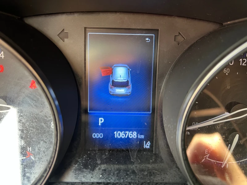 Toyota C-HR * 2.0i* Valve Matic* 150hp* Дистроник* , снимка 15 - Автомобили и джипове - 51914104