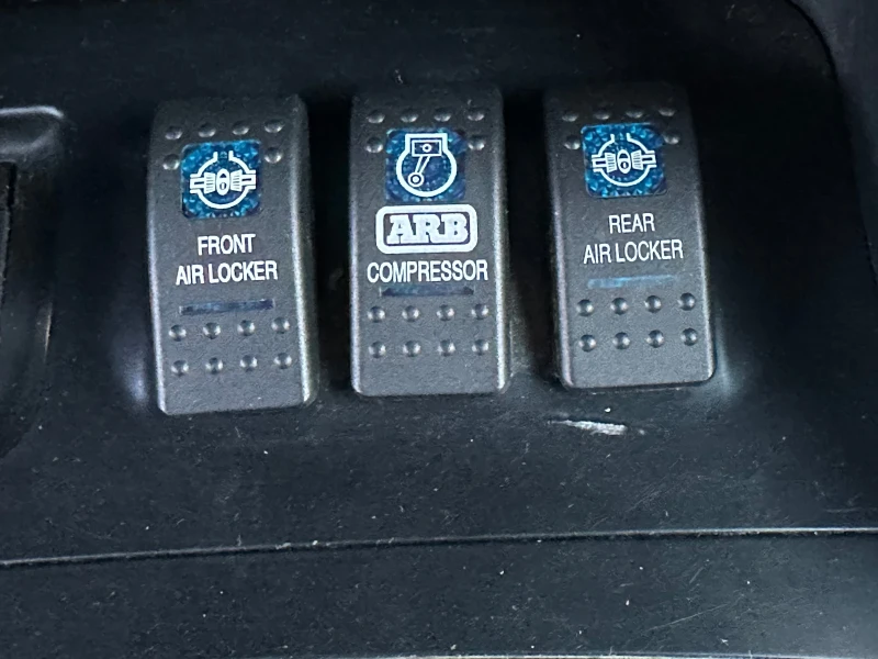 Toyota Land cruiser 3.0 D4D-163 k.s. TOP, снимка 17 - Автомобили и джипове - 52283822