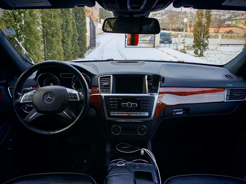 Mercedes-Benz GL 550 5.5I V8 BI-TURBO(435)* AMG-LINE* , снимка 12 - Автомобили и джипове - 53143053