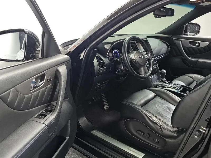 Infiniti QX70 3.7 AWD, снимка 10 - Автомобили и джипове - 55926165