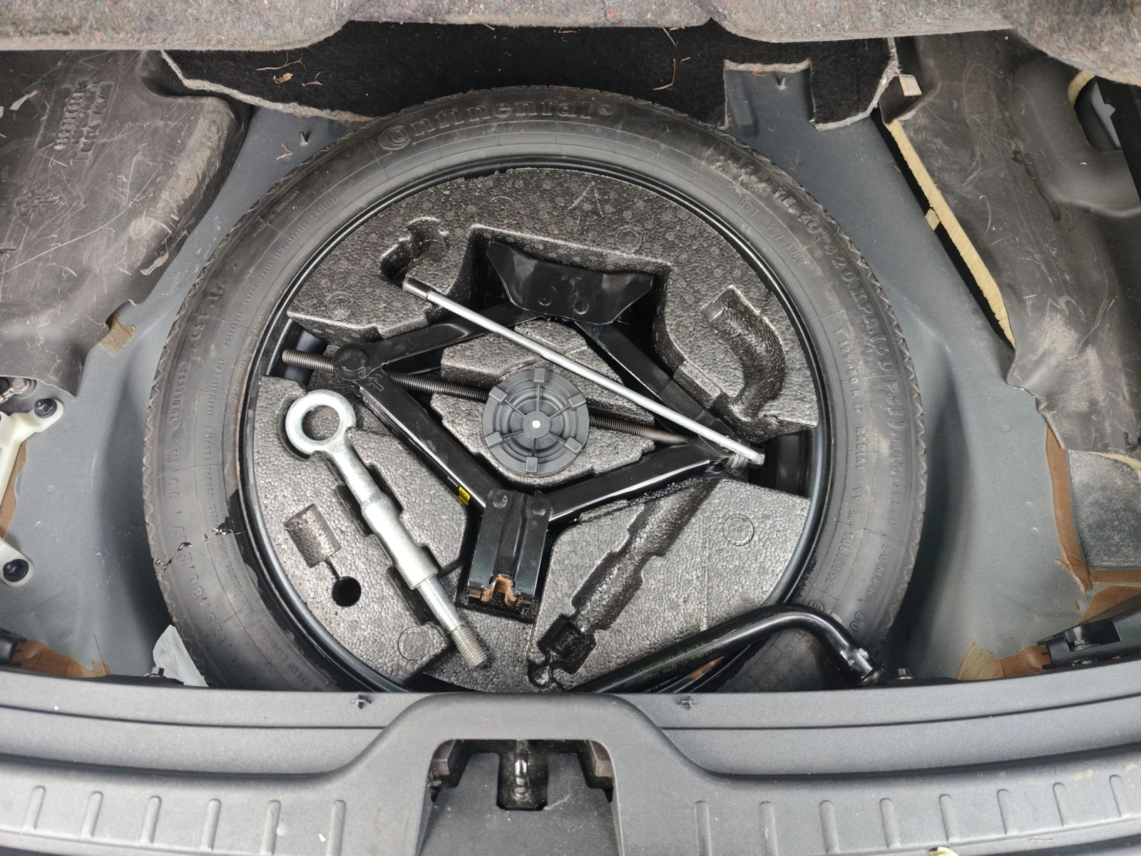 Volvo XC60 T6 304 к.с - изображение 6