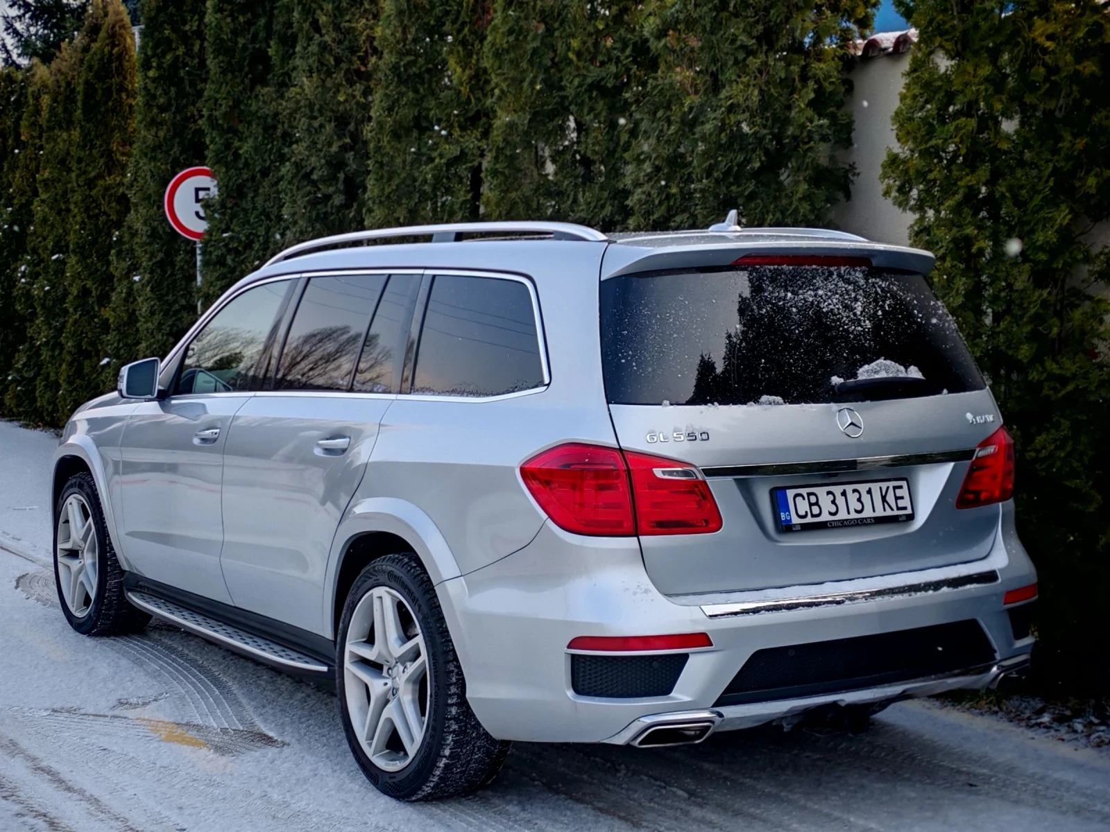 Mercedes-Benz GL 550 5.5I V8 BI-TURBO(435)* AMG-LINE*  - изображение 4