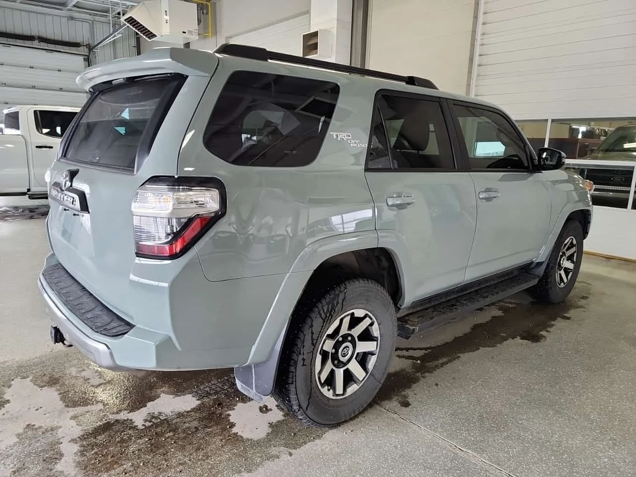 Toyota 4runner 360 КАМЕРИ| ПАНОРАМА| ПОДГРЕВИ| ДИСТРОНИК , снимка 3 - Автомобили и джипове - 53845104