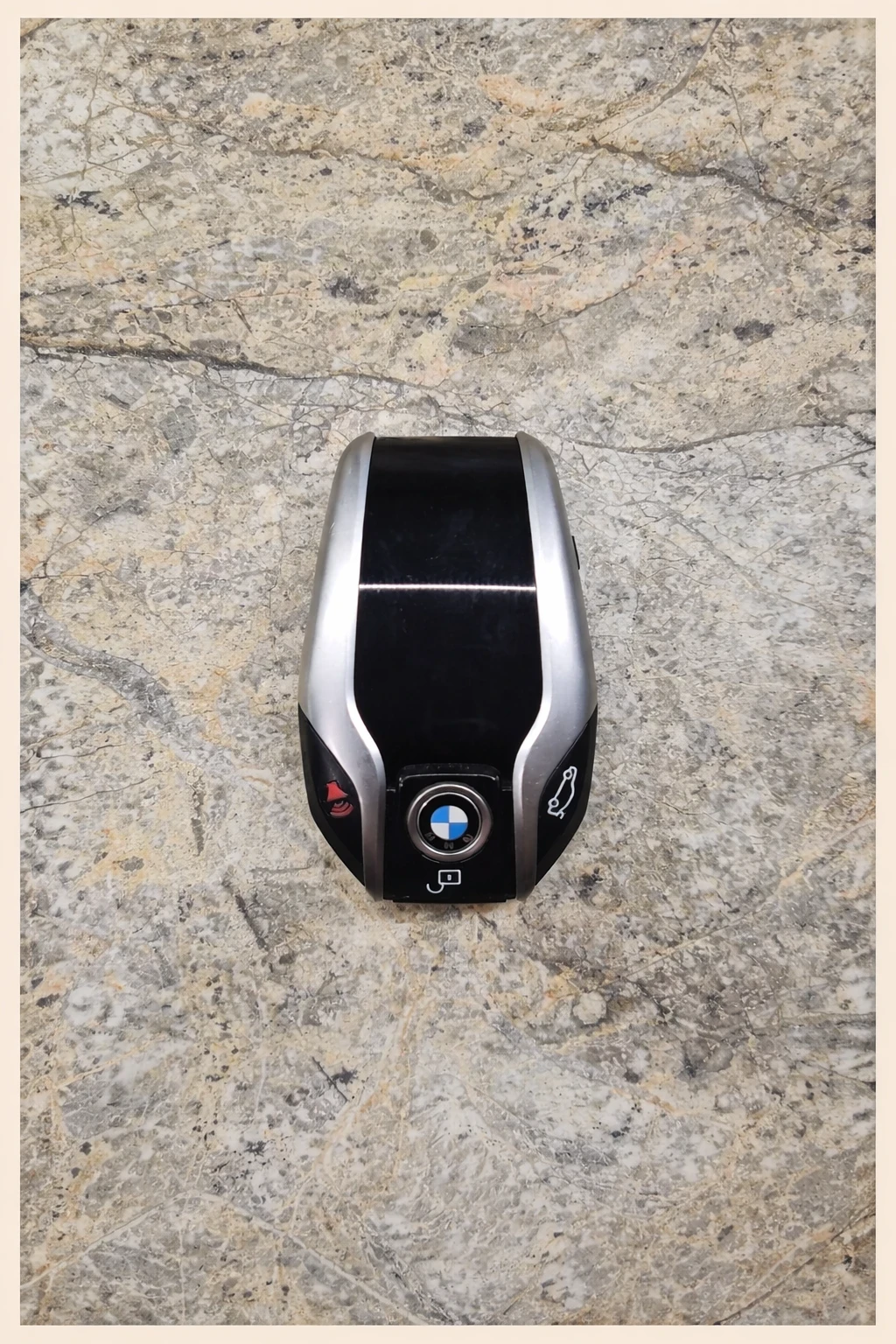 BMW X7 M40i M-Pack/Bowers&Willkins/Diamont/Headup/Distr/7, снимка 17 - Автомобили и джипове - 53975302