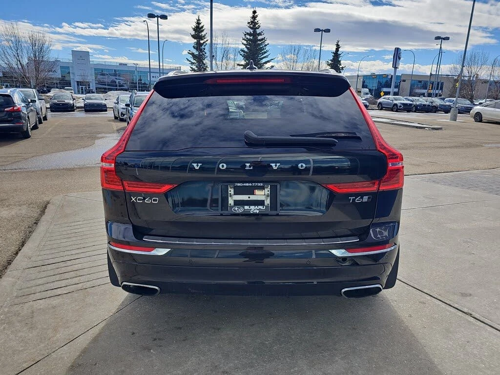 Volvo XC60 * T6* Inscription* AWD* ПАНО* KEYLESS* КАМЕРИ* 360, снимка 7 - Автомобили и джипове - 54161593