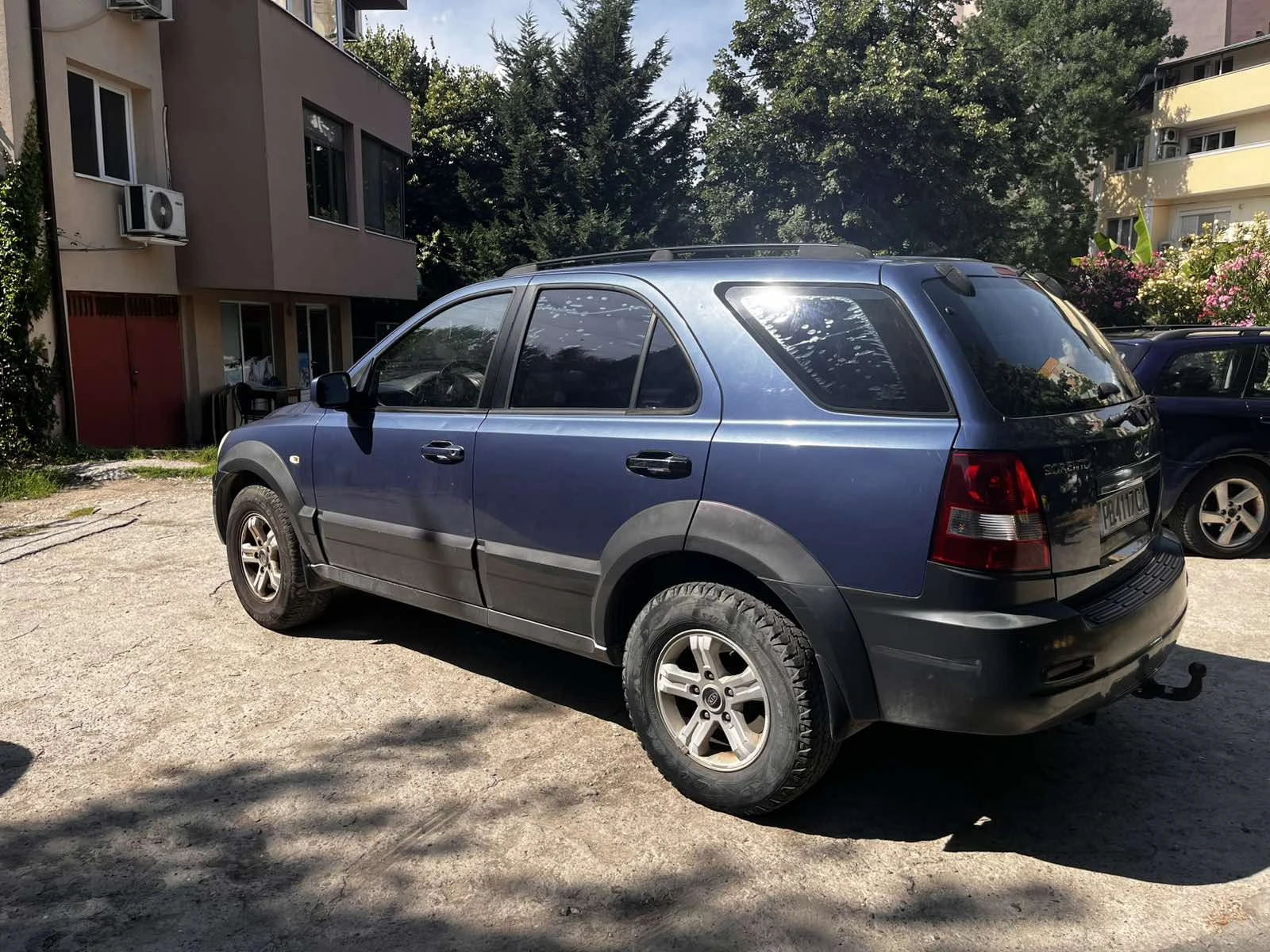 Kia Sorento 2.5 CRDI, снимка 3 - Автомобили и джипове - 55207268