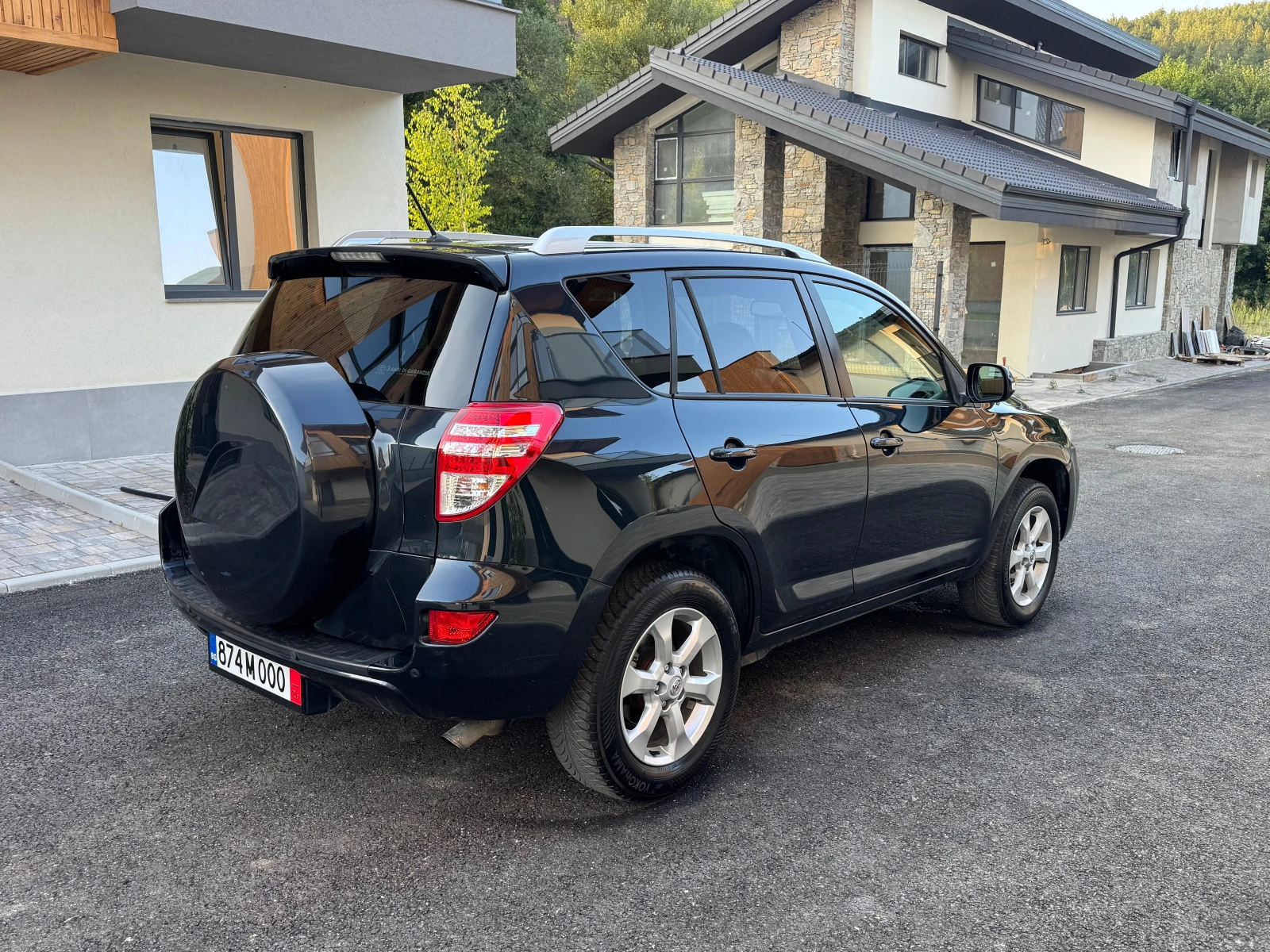 Toyota Rav4 2.2D-4D 4X4 Навигация Кожа Подгрев, снимка 6 - Автомобили и джипове - 55826591