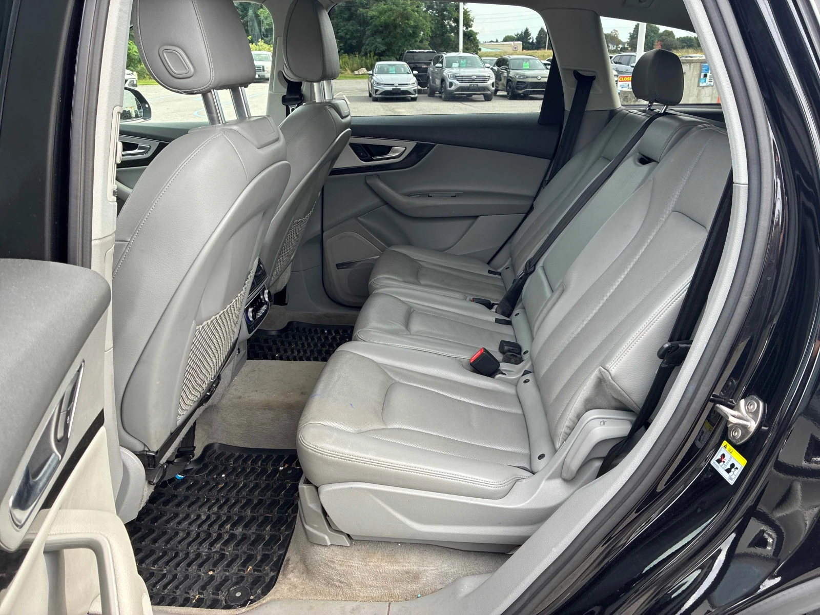 Audi Q7 * Technik * АВТОКРЕДИТ * ГЛАВНО ПРЕДСТАВИТЕЛСТВО, снимка 10 - Автомобили и джипове - 55961011