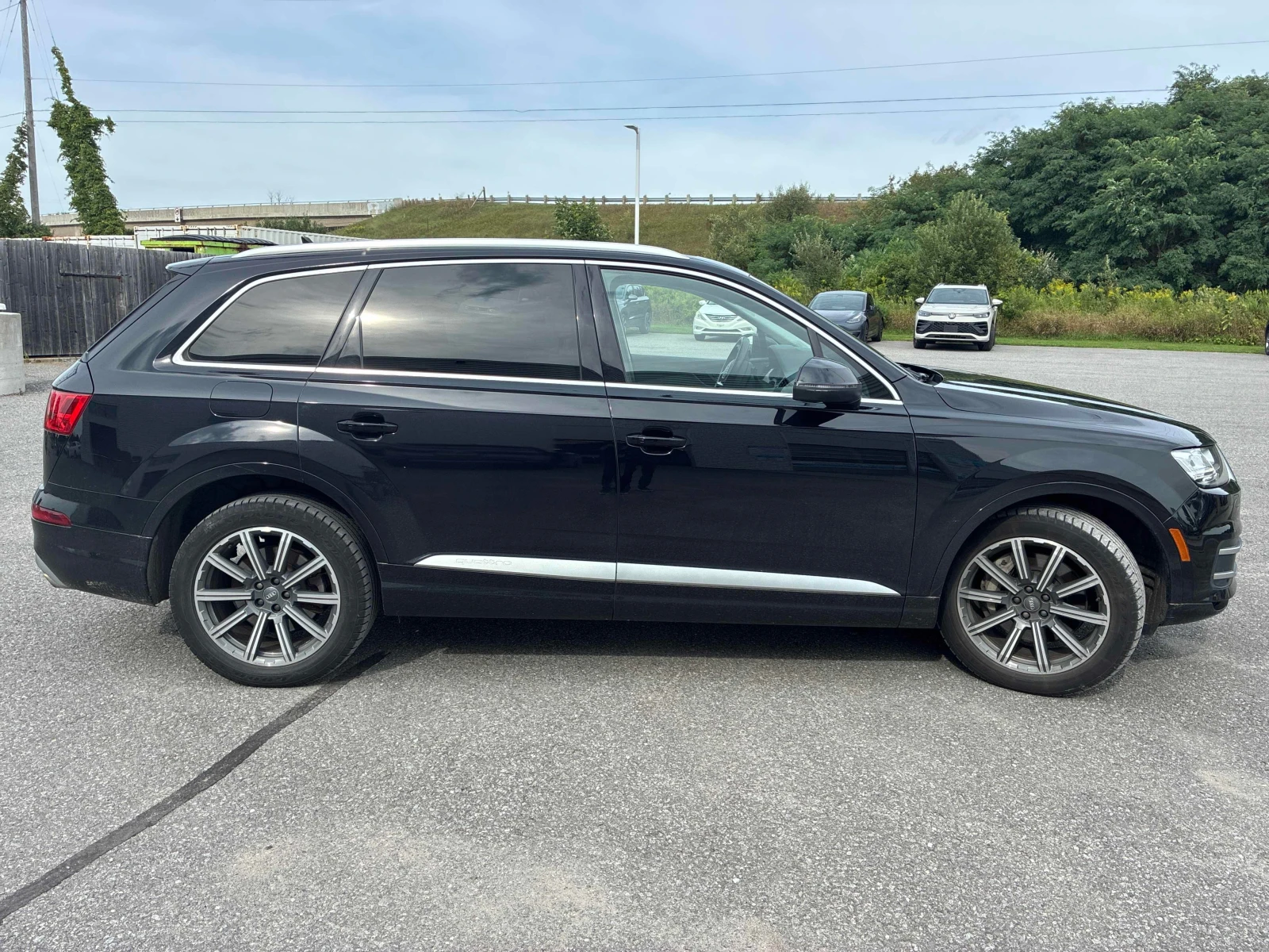Audi Q7 * Technik * АВТОКРЕДИТ * ГЛАВНО ПРЕДСТАВИТЕЛСТВО, снимка 4 - Автомобили и джипове - 55961011