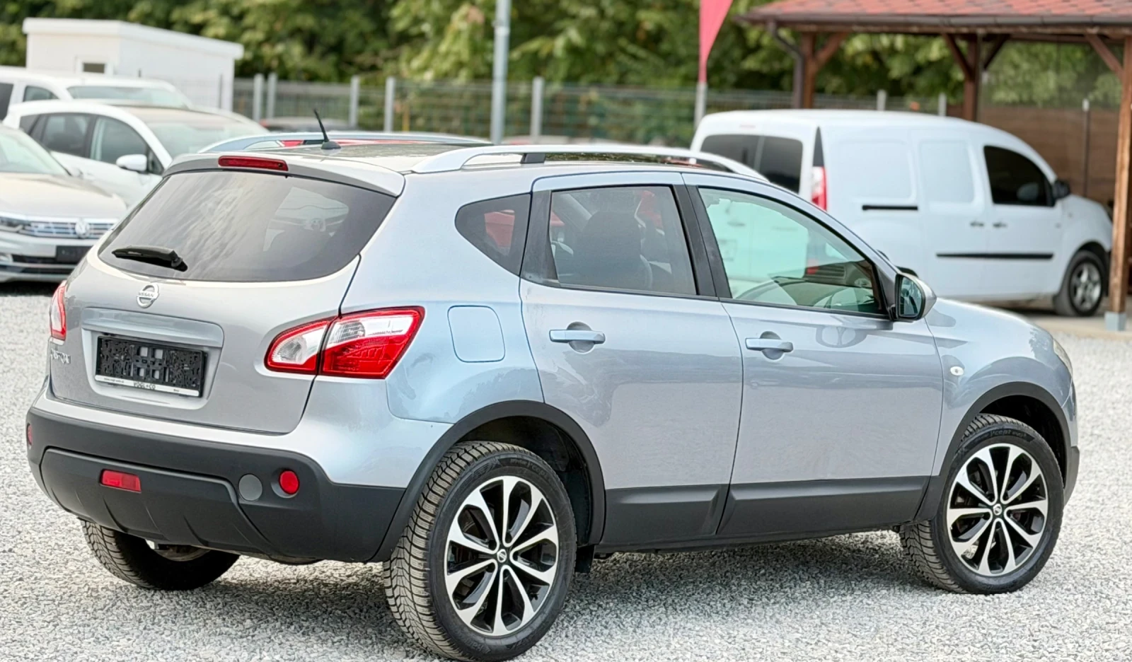 Nissan Qashqai 1.6I * Нов внос* * Панорама * , снимка 8 - Автомобили и джипове - 55997967