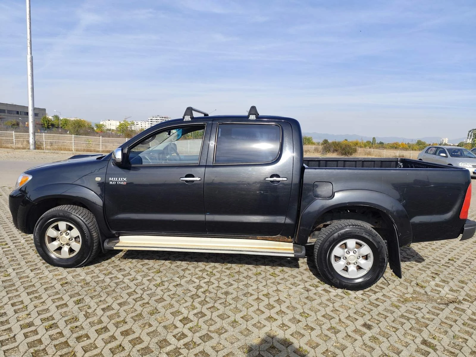 Toyota Hilux Double Cab VII, снимка 4 - Автомобили и джипове - 56429451