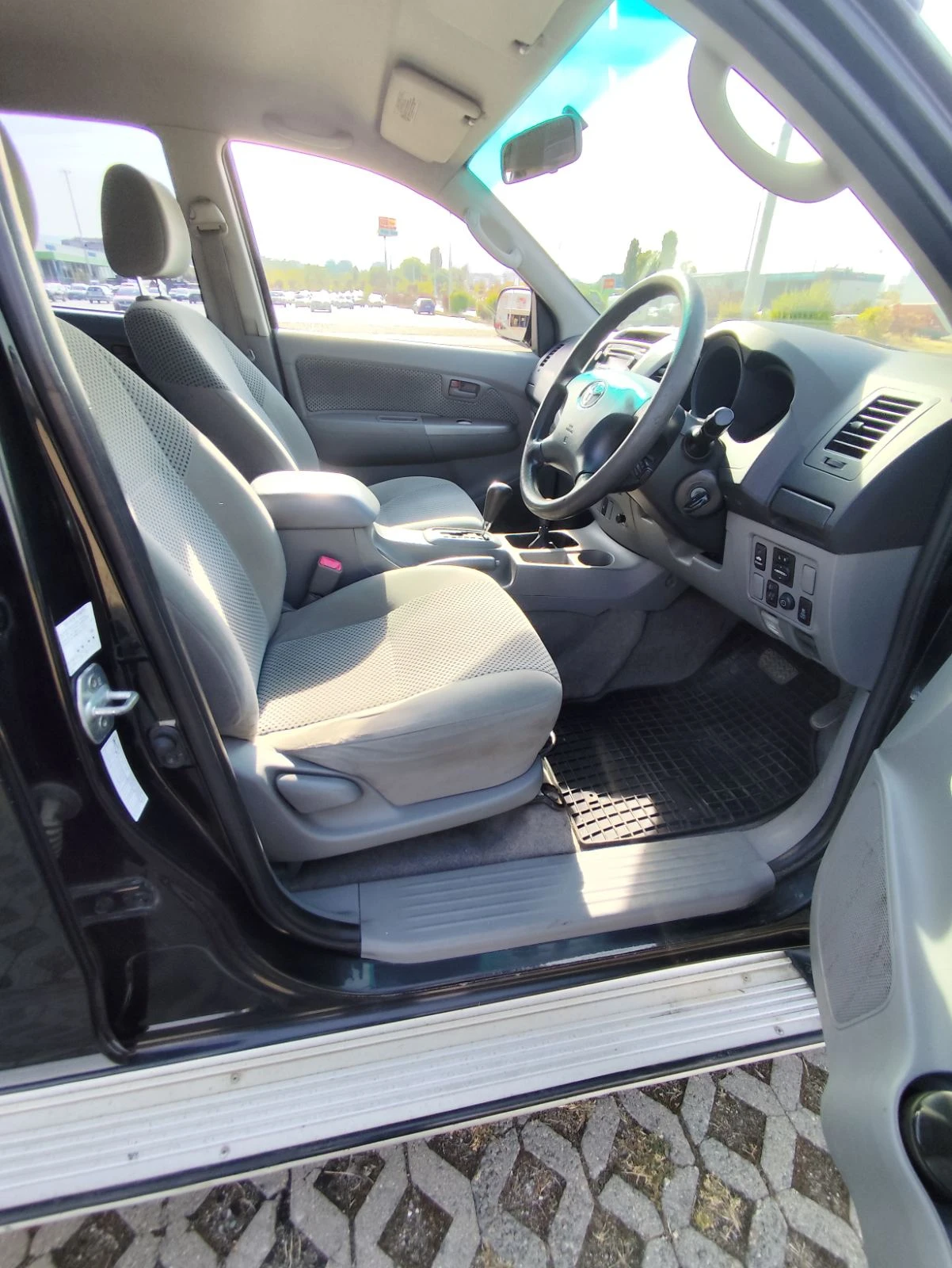 Toyota Hilux Double Cab VII, снимка 5 - Автомобили и джипове - 56429451