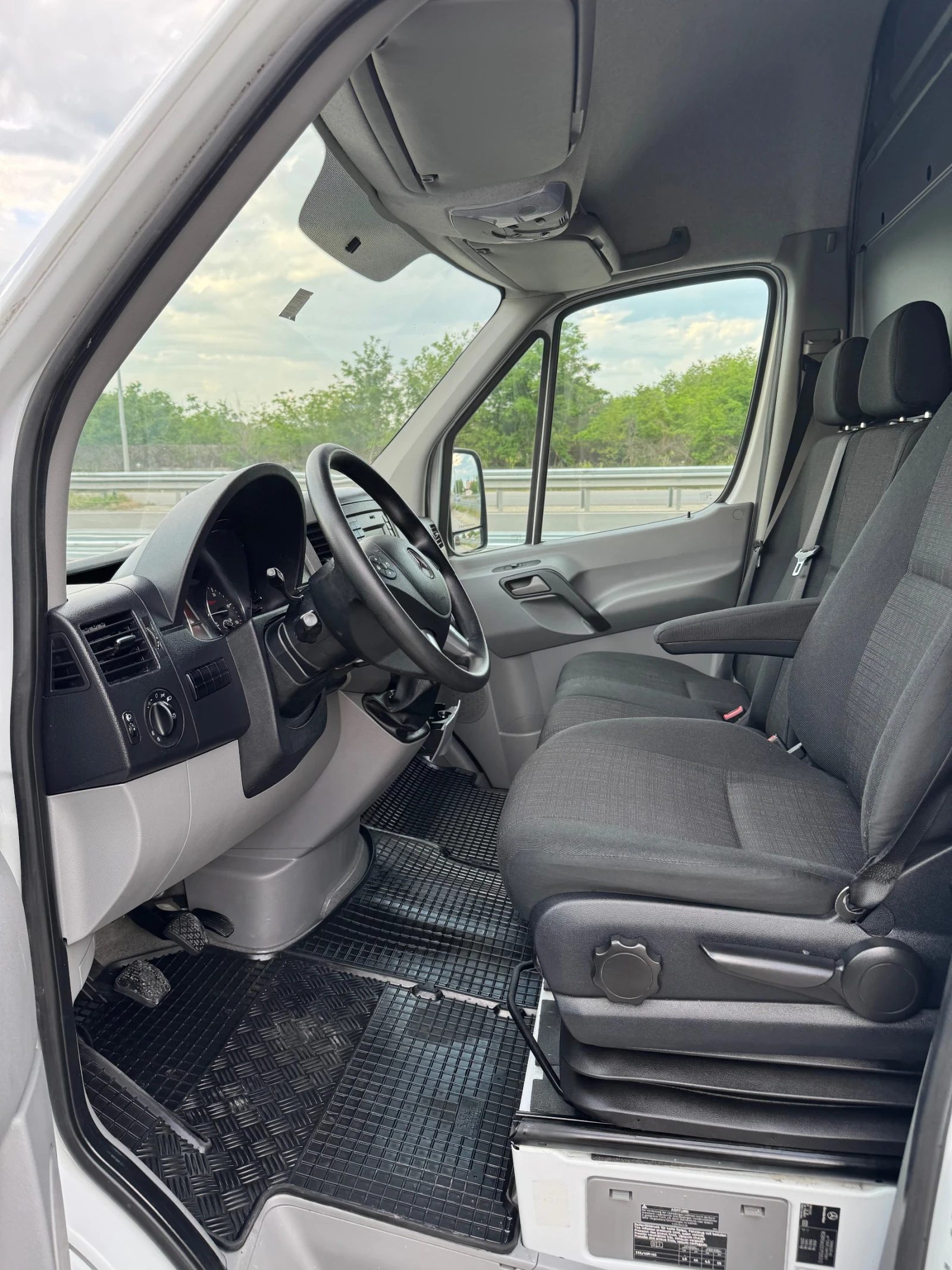 Mercedes-Benz Sprinter 316 Перфектен - изображение 6