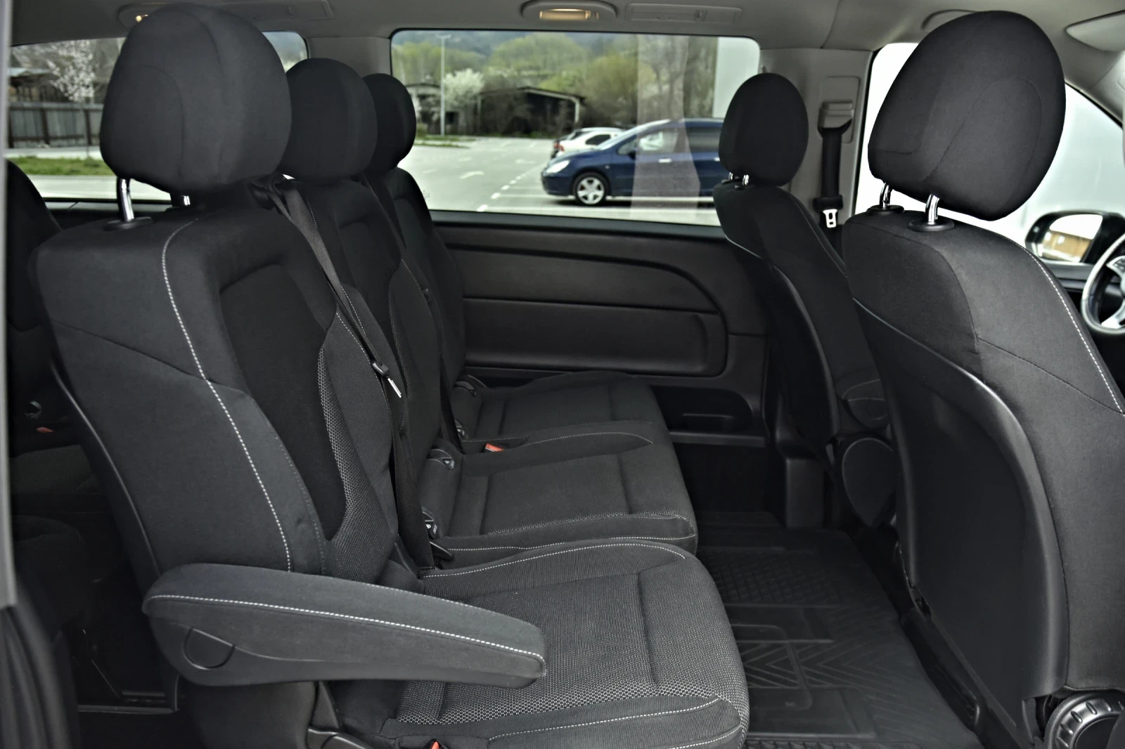 Mercedes-Benz V 220 LONG/8SEASTS/360CAM/DISTR/ЛИЗИНГ, снимка 7 - Бусове и автобуси - 54168984