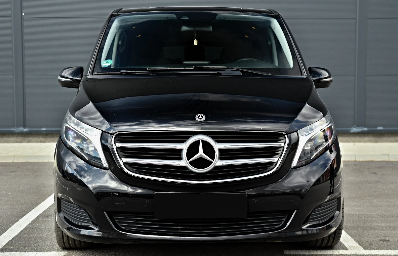 Mercedes-Benz V 220 LONG/8SEASTS/360CAM/DISTR/ЛИЗИНГ, снимка 2 - Бусове и автобуси - 54168984