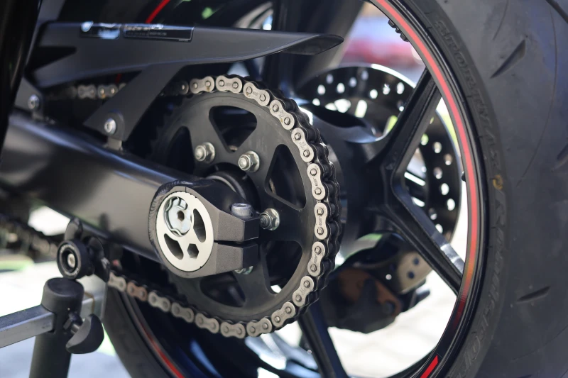 Kawasaki Z 1000R Ohlins Brembo, снимка 9 - Мотоциклети и мототехника - 52159177