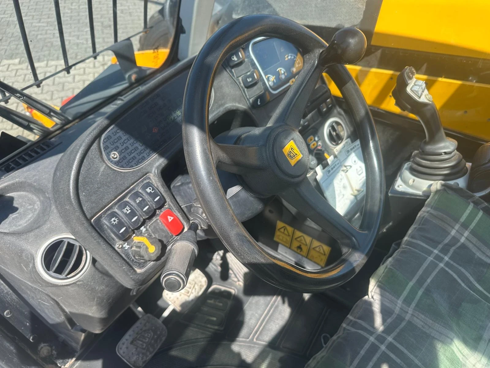 Телескопични товарачи JCB 541-70 WASTEMASTER, снимка 7 - Индустриална техника - 55480837