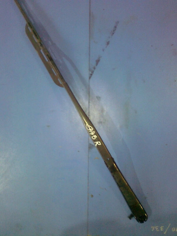 рамо чистачка дясно за Сааб 9-3 седан