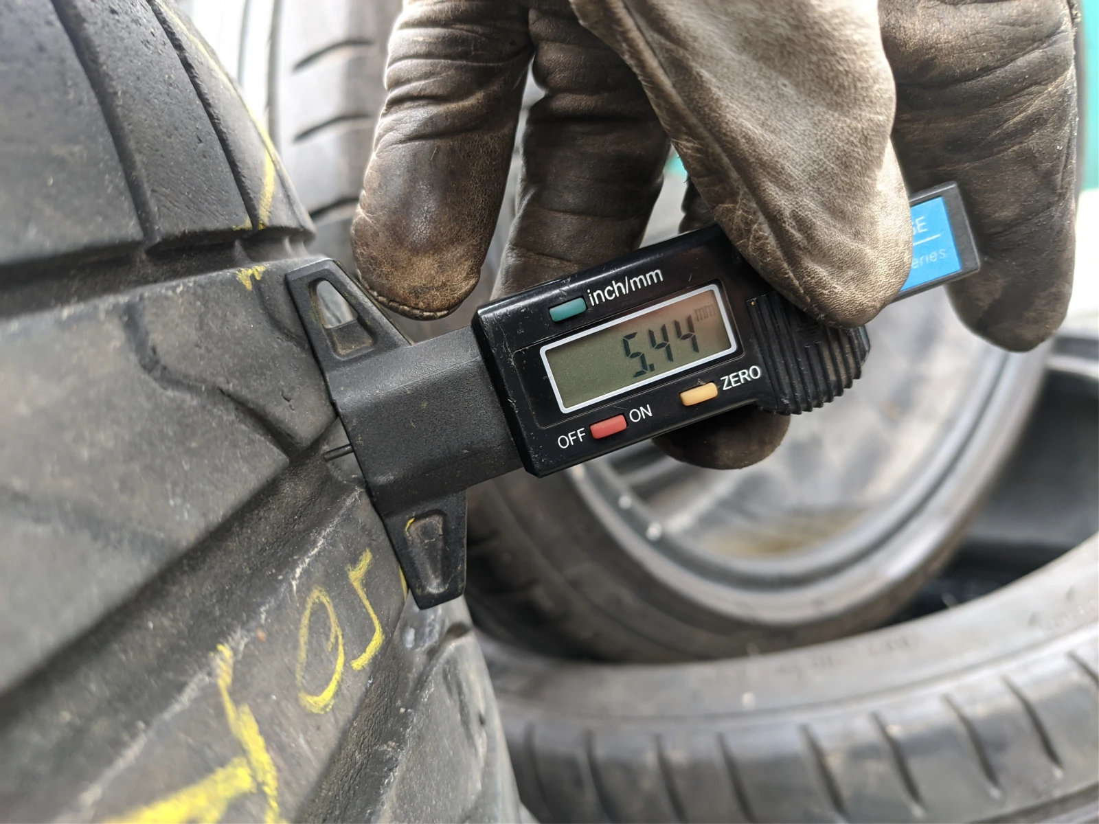  235/35R19 | Mobile.bg   7