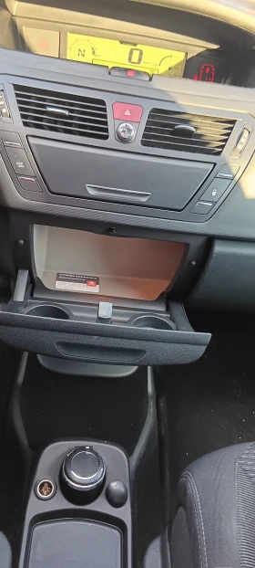 Citroen Grand C4 Picasso 1.6 HDI, снимка 9