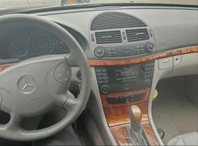 Mercedes-Benz E 320 E 3.2, снимка 3