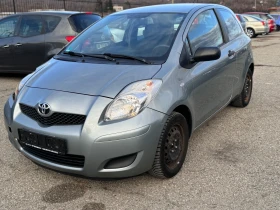 Toyota Yaris  1