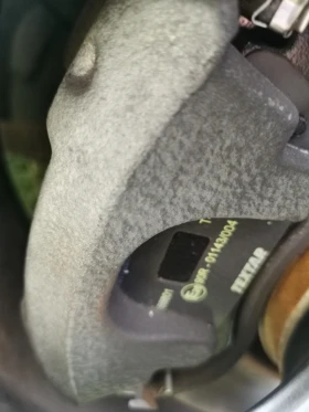 Toyota Avensis 1.8 Седан, снимка 17