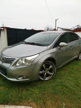 Toyota Avensis 1.8 Седан, снимка 3