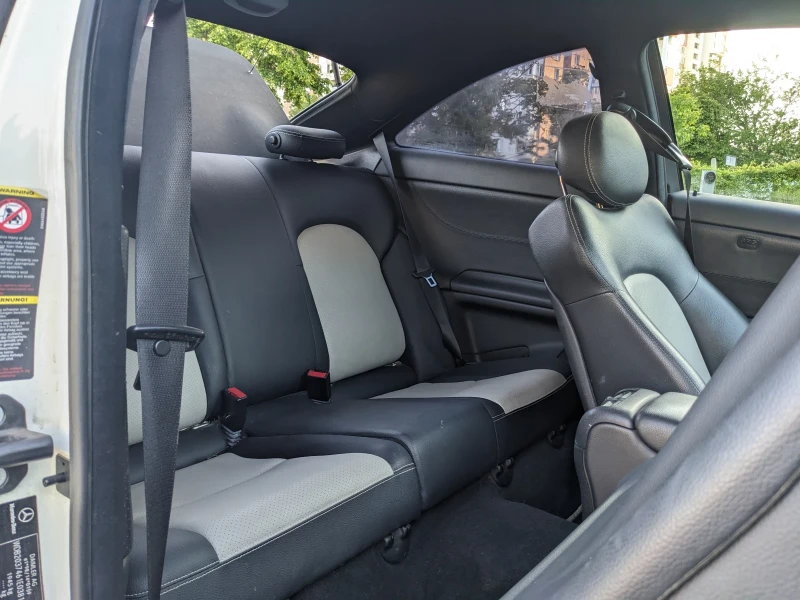 Mercedes-Benz C 180 Coupe Sport Edition, снимка 11 - Автомобили и джипове - 47571610