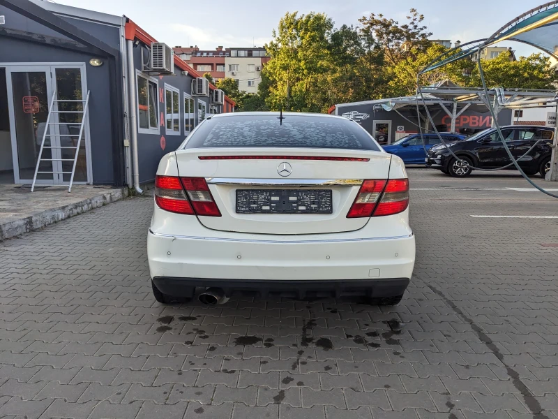 Mercedes-Benz C 180 Coupe Sport Edition, снимка 8 - Автомобили и джипове - 47571610