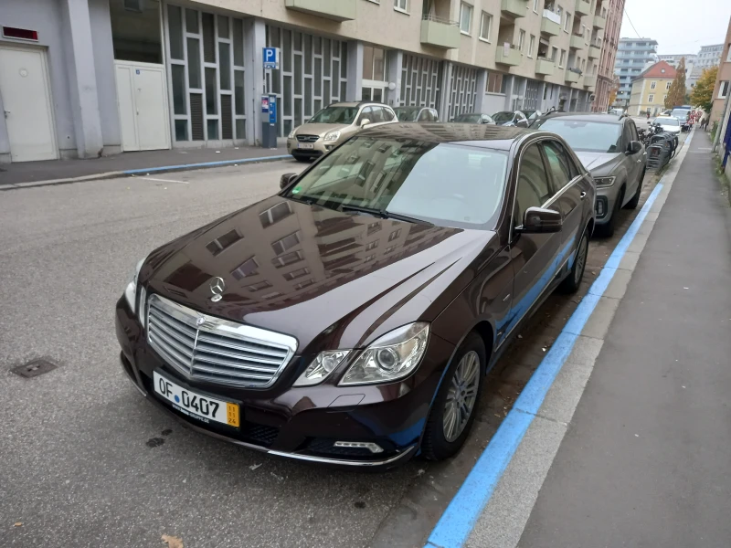 Mercedes-Benz E 250 W 212, снимка 1 - Автомобили и джипове - 48174330