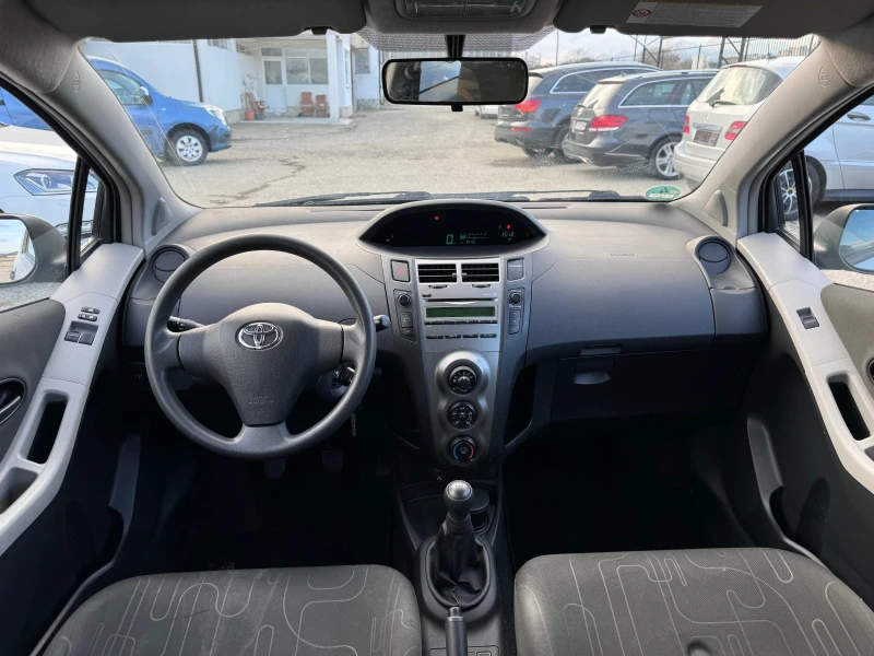 Toyota Yaris, снимка 6 - Автомобили и джипове - 48965763