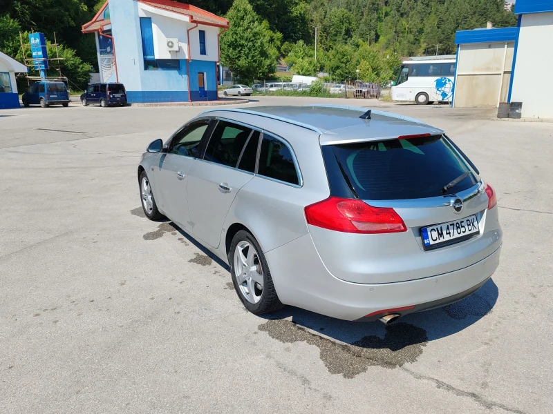 Opel Insignia, снимка 6 - Автомобили и джипове - 51235923