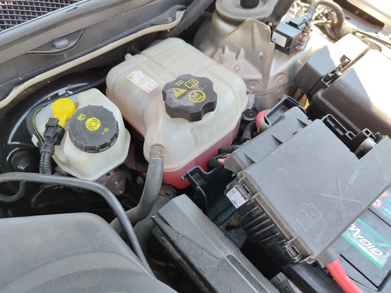 Opel Insignia, снимка 11 - Автомобили и джипове - 51235923