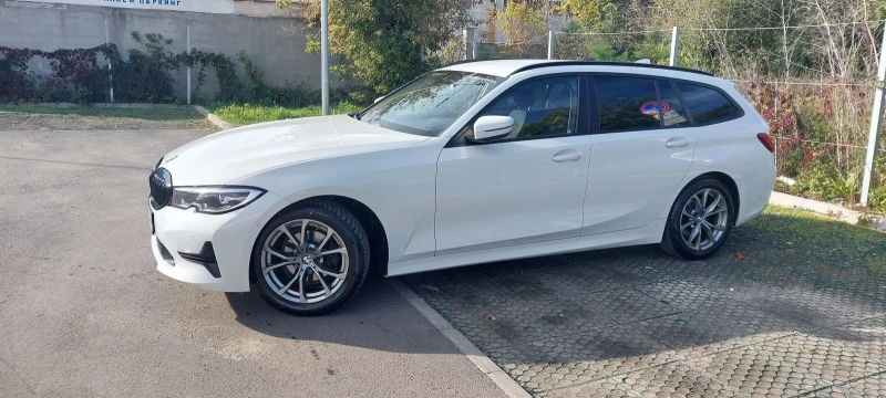 BMW 318 Mild-Hybrid/ Carplay-Android auto/ Distronic, снимка 2 - Автомобили и джипове - 52588316