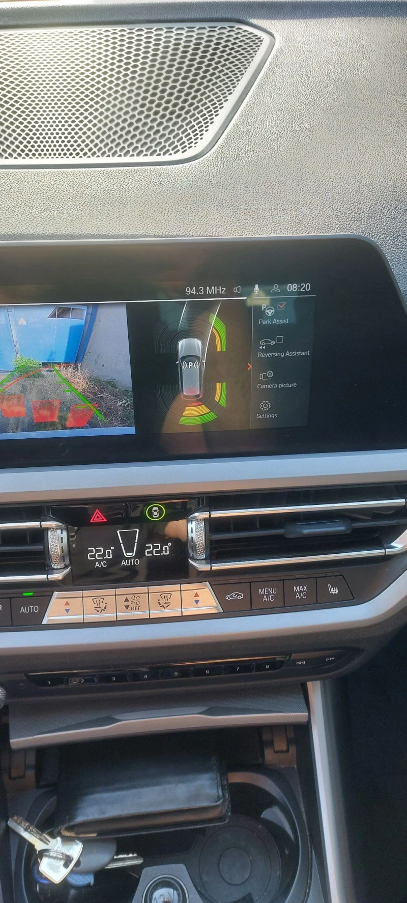 BMW 318 Mild-Hybrid/ Carplay-Android auto/ Distronic, снимка 15 - Автомобили и джипове - 52588316