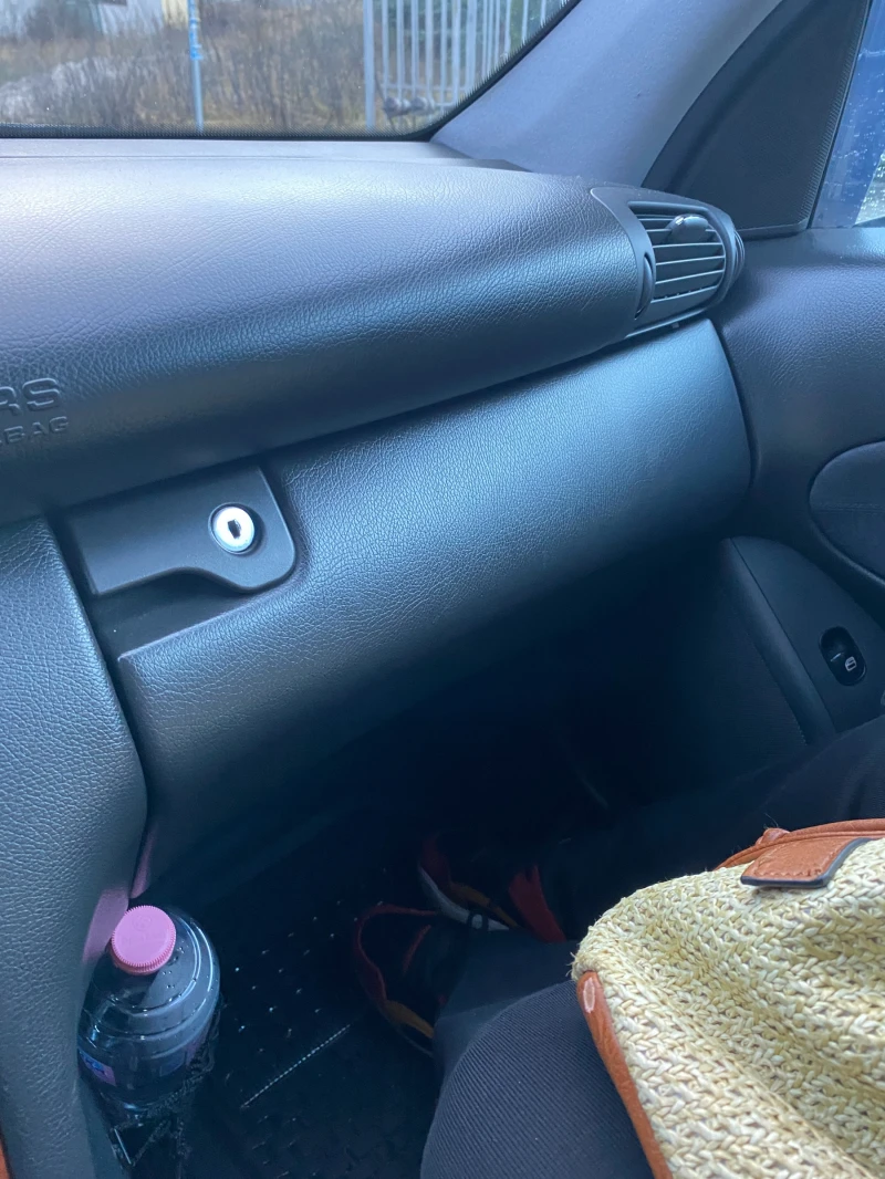 Mercedes-Benz C 220, снимка 10 - Автомобили и джипове - 52545846