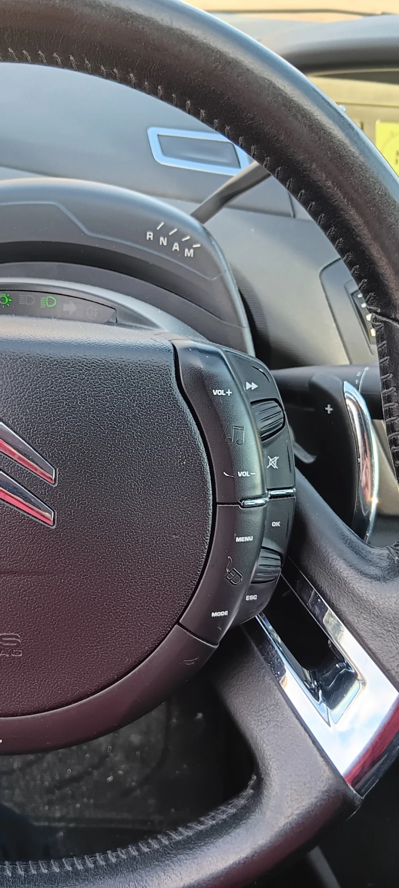 Citroen Grand C4 Picasso 1.6 HDI, снимка 11 - Автомобили и джипове - 53102145